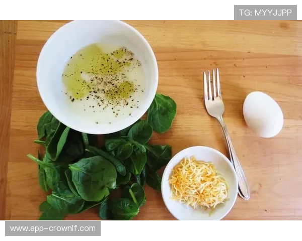 小威退役后晒出的日常：凌晨四点健身房打卡，早餐是金箔煎蛋配蛋白粉