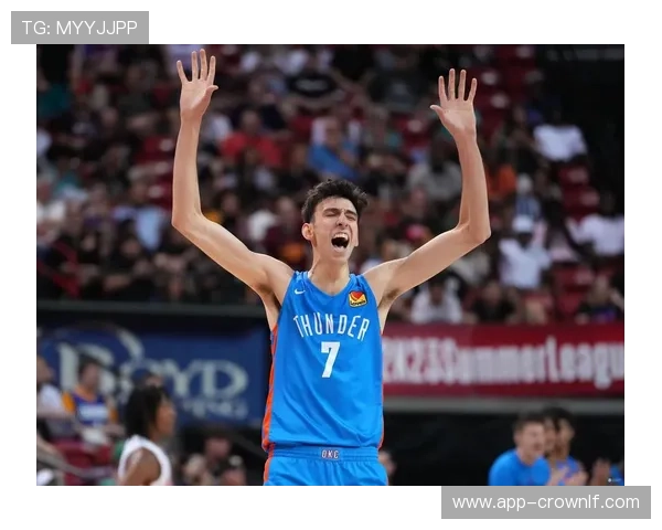 切特·霍姆格伦挡拆拉开空间提升三分效率明显优于同期新秀