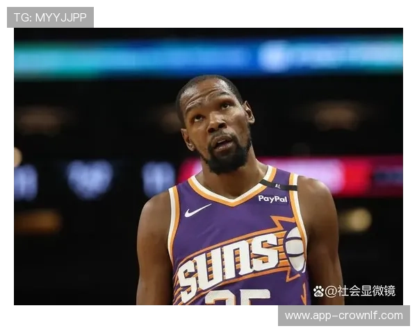 布拉德利·比尔三分拉开差距提升球队关键时刻得分效率